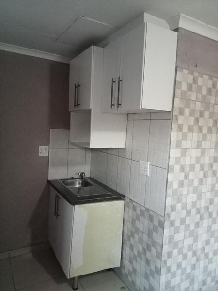 Cottage For Rent in Protea Glen, Soweto